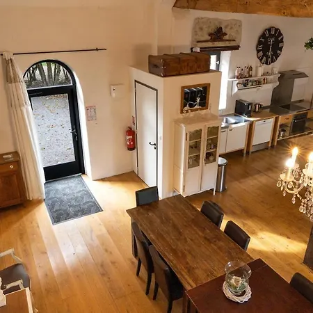 Hébergement de vacances Maison 4 *